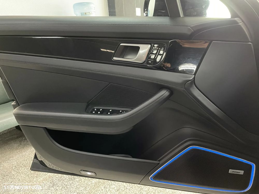 Porsche Panamera Turbo S E-Hybrid - 39
