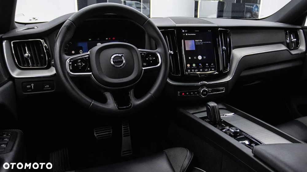 Volvo XC 60 T6 AWD Recharge Ultimate Black Edition - 8
