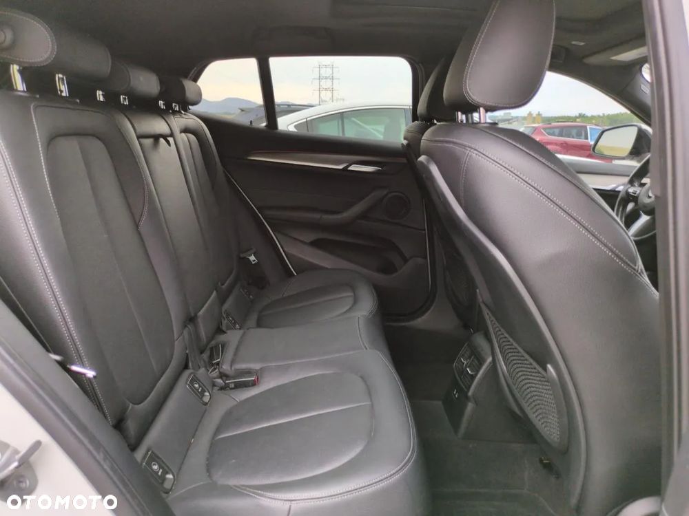 BMW X2 - 11