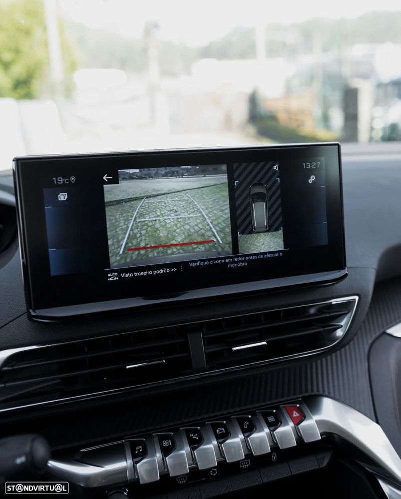 Peugeot 2008 1.2 PureTech Allure EAT8 - 13