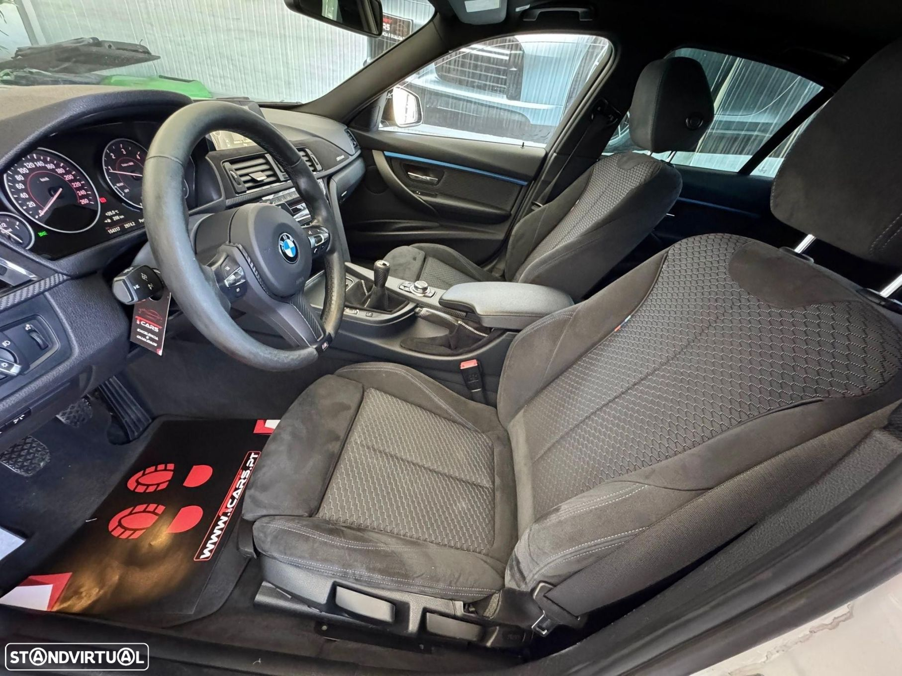 BMW 320 d Pack M - 12