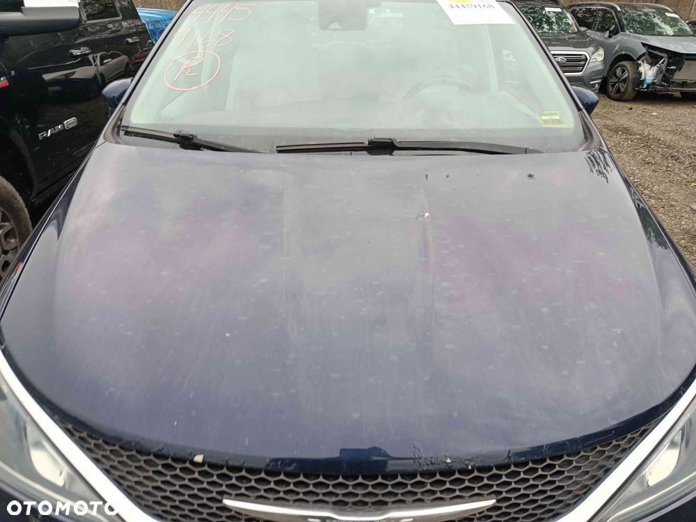 Chrysler Pacifica - 15