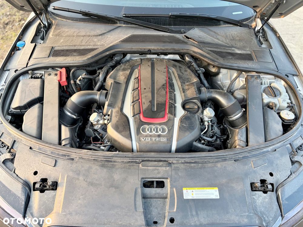 Audi S8 - 20