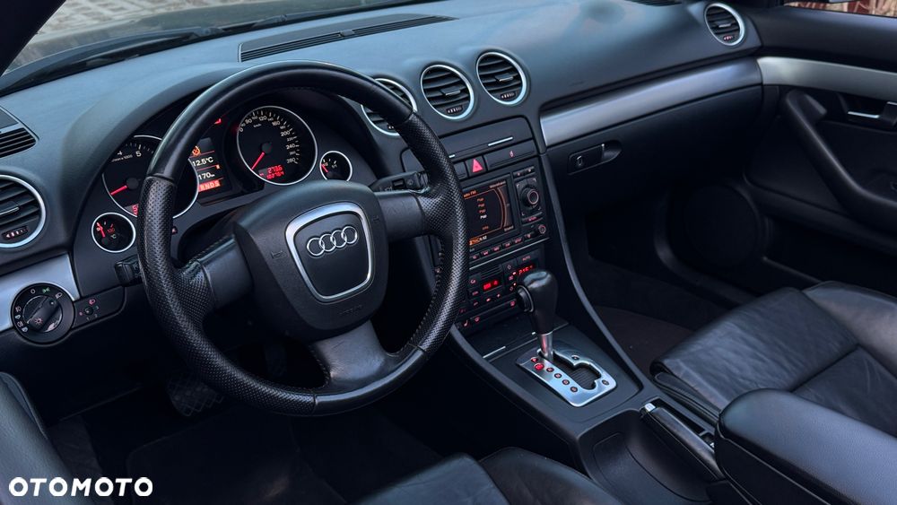 Audi A4 Cabrio 2.0 TFSI multitronic - 9