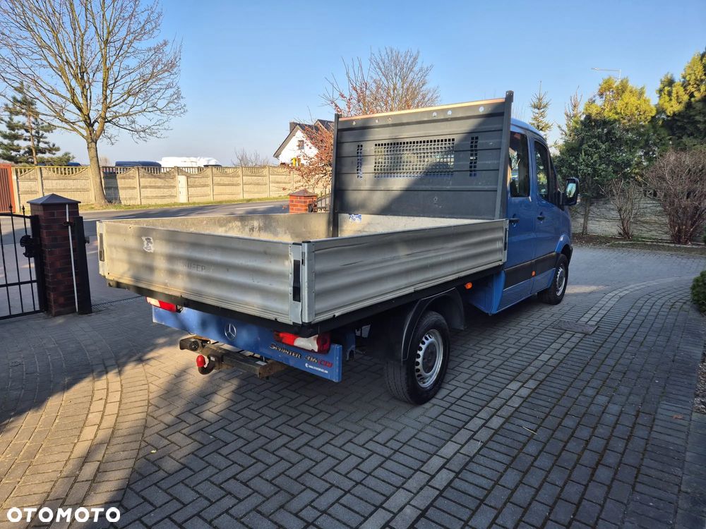 Mercedes-Benz Sprinter - 9