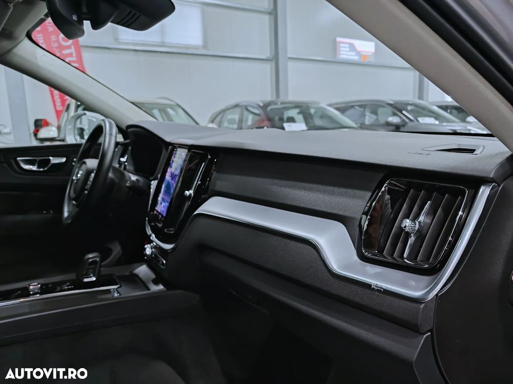 Volvo XC 60 T6 AWD Recharge Geartronic Inscription - 11