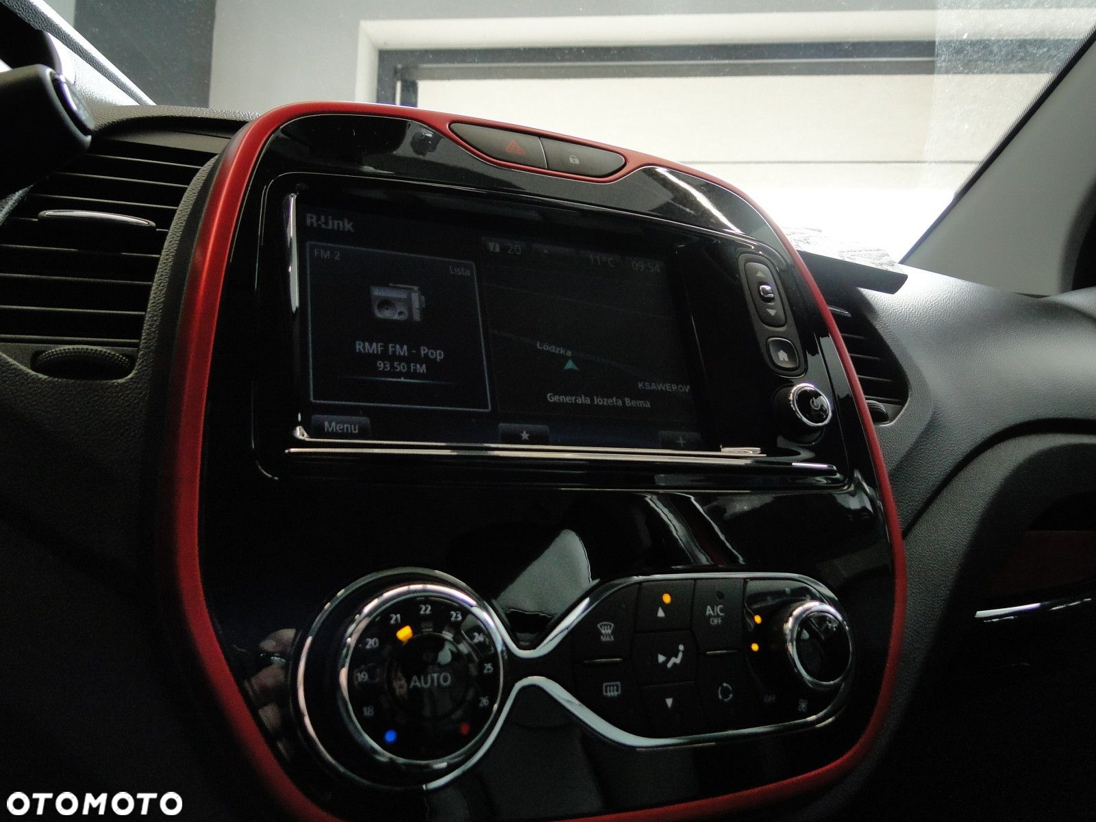 Renault Captur - 25