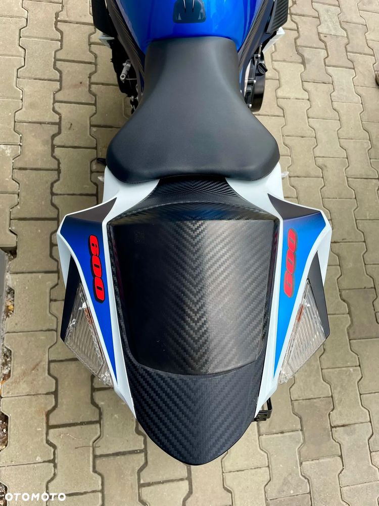 Suzuki GSX-R - 14