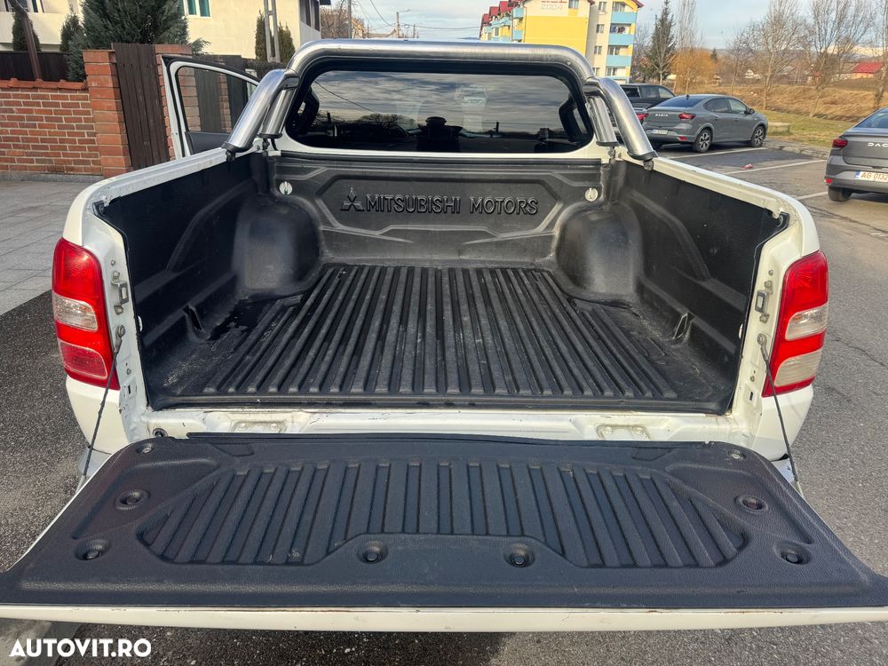 Mitsubishi L200 - 14