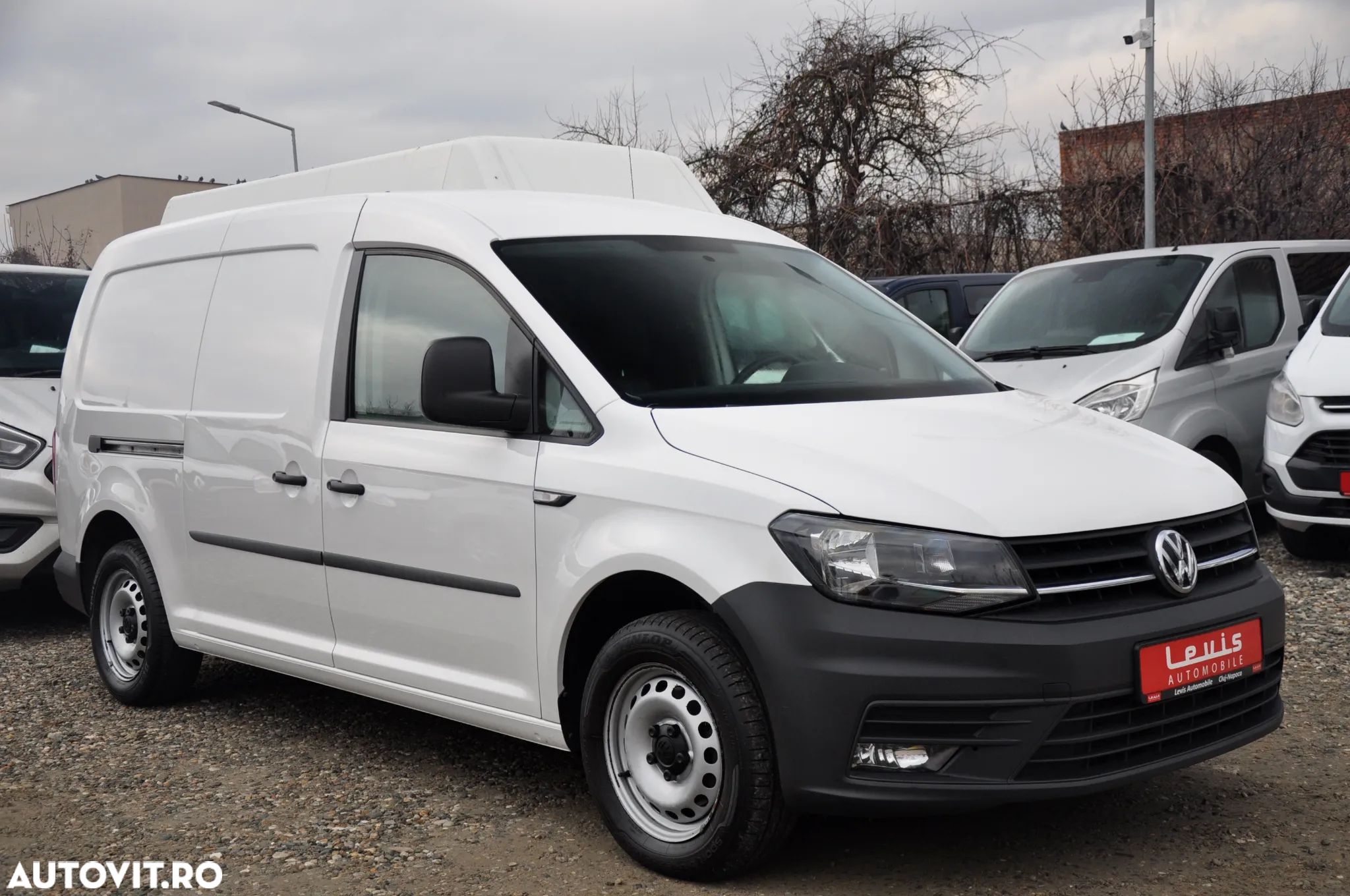 Volkswagen Caddy L2H1 Van - 3