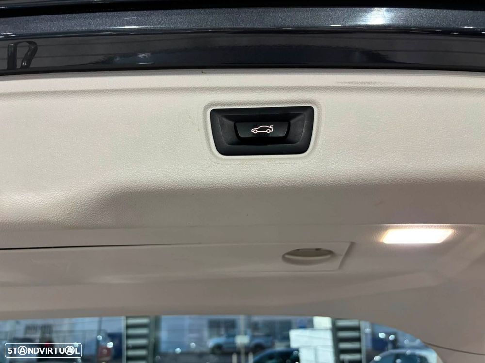 BMW 320 e Corporate Edition Auto - 12