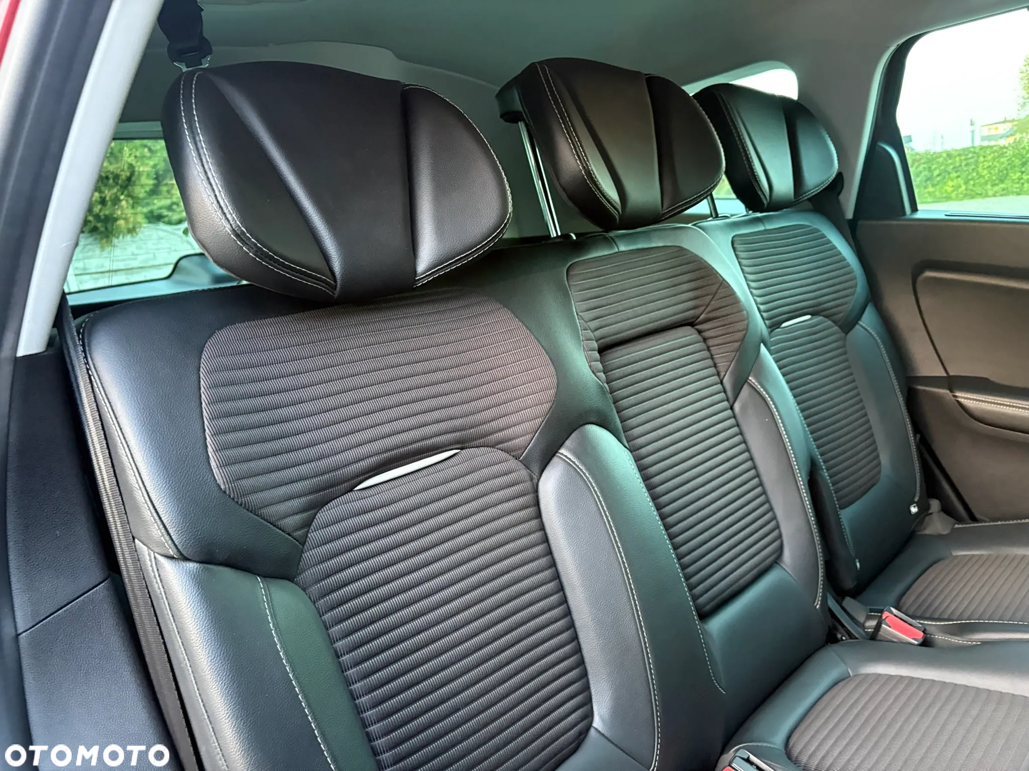 Renault Grand Scenic ENERGY TCe 115 S&S Bose Edition - 21