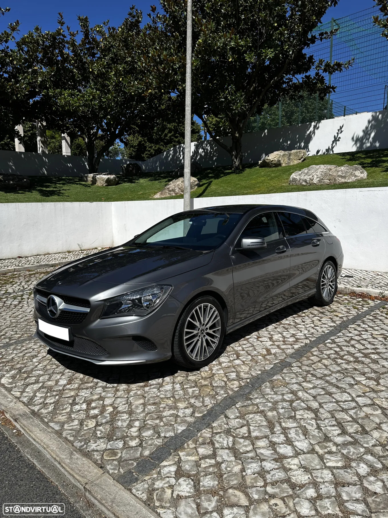 Mercedes-Benz CLA 180 d Shooting Brake - 3