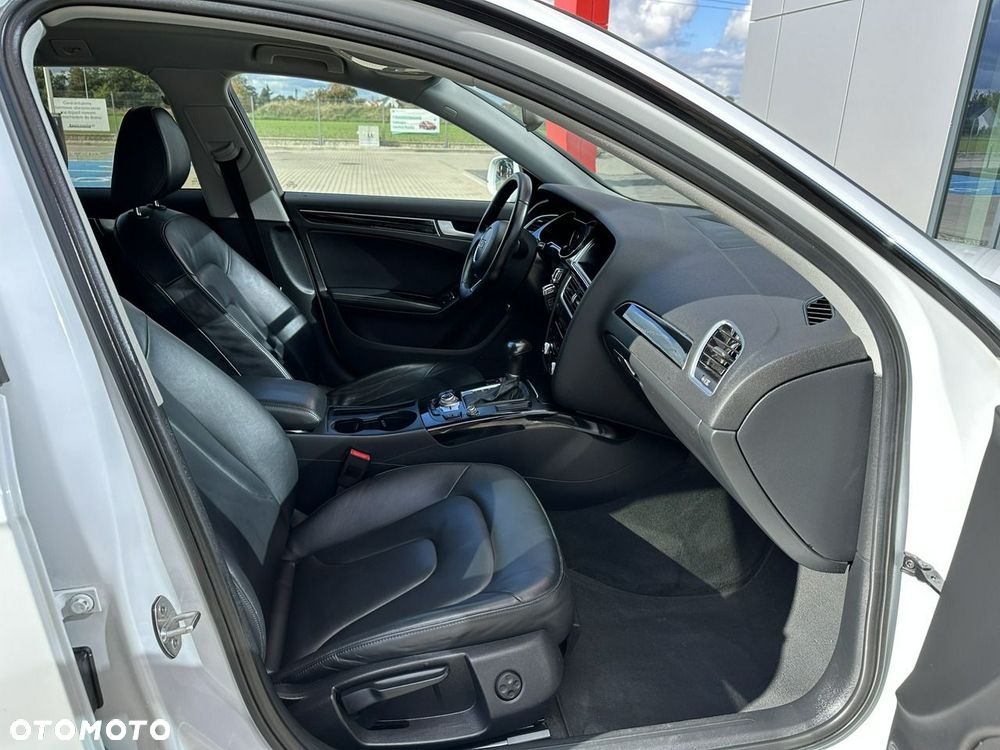 Audi A4 Avant 2.0 TDI DPF clean diesel multitronic S line Sportpaket - 16