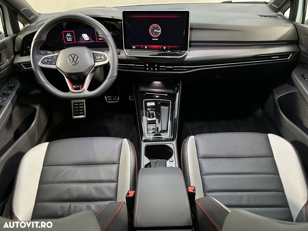 Volkswagen Golf - 10