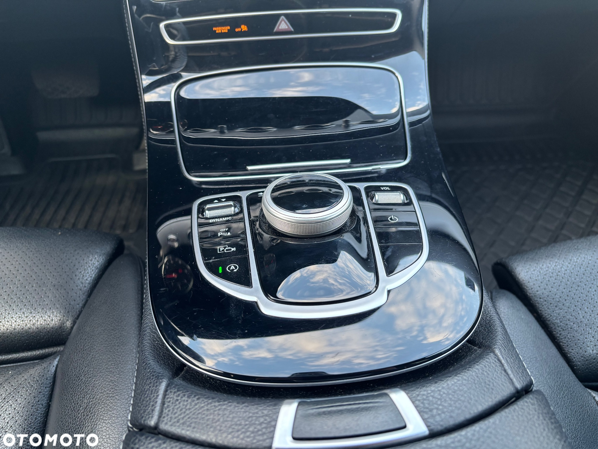 Mercedes-Benz Klasa E 200 d 9G-TRONIC - 12