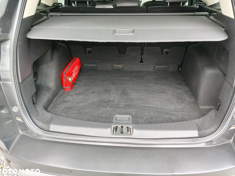 Ford Kuga 2.0 TDCi 2x4 Titanium - 14