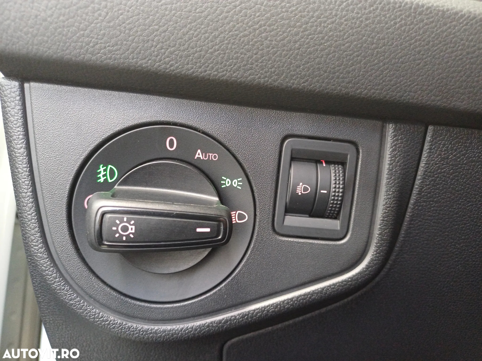 Volkswagen Polo - 10