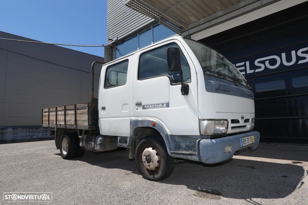 Nissan Cabstar 3.0TD 120cv E120 6Lugares - 1