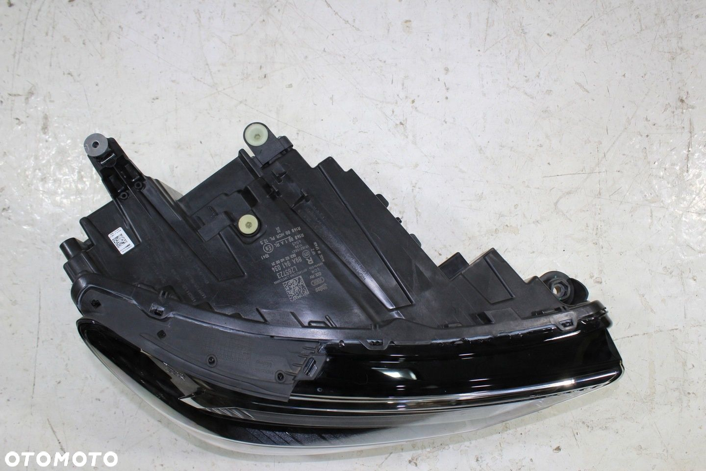 Audi Q4 E Tron lampa Full Led prawa przód - 4