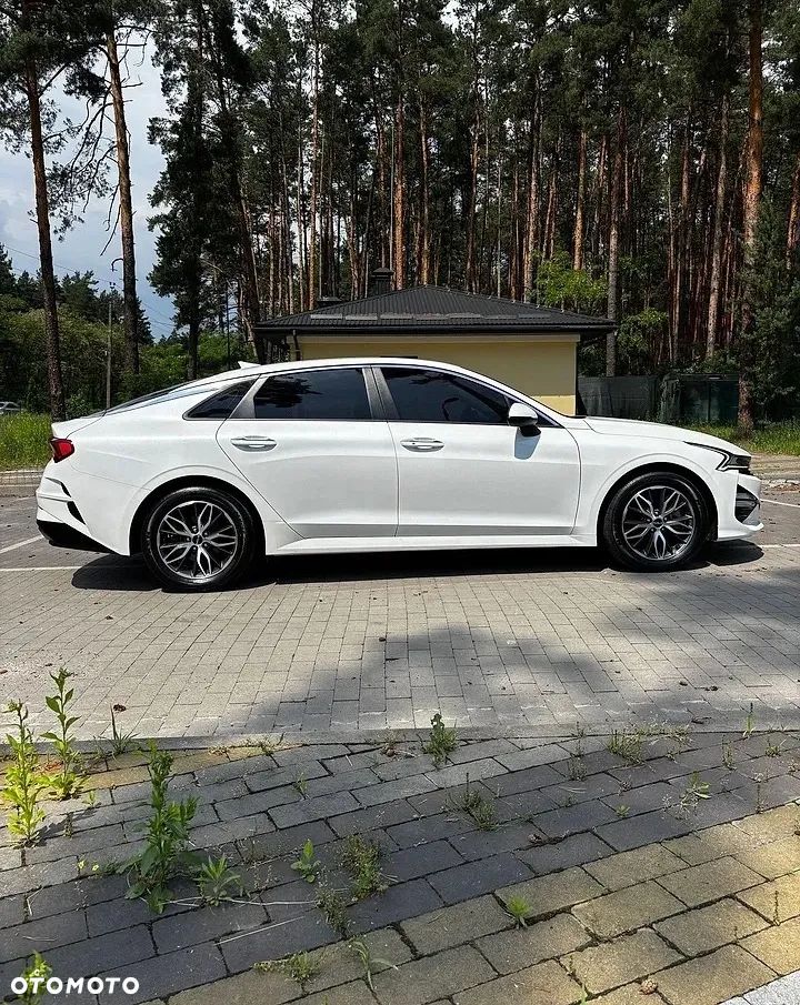 Kia K5 - 4