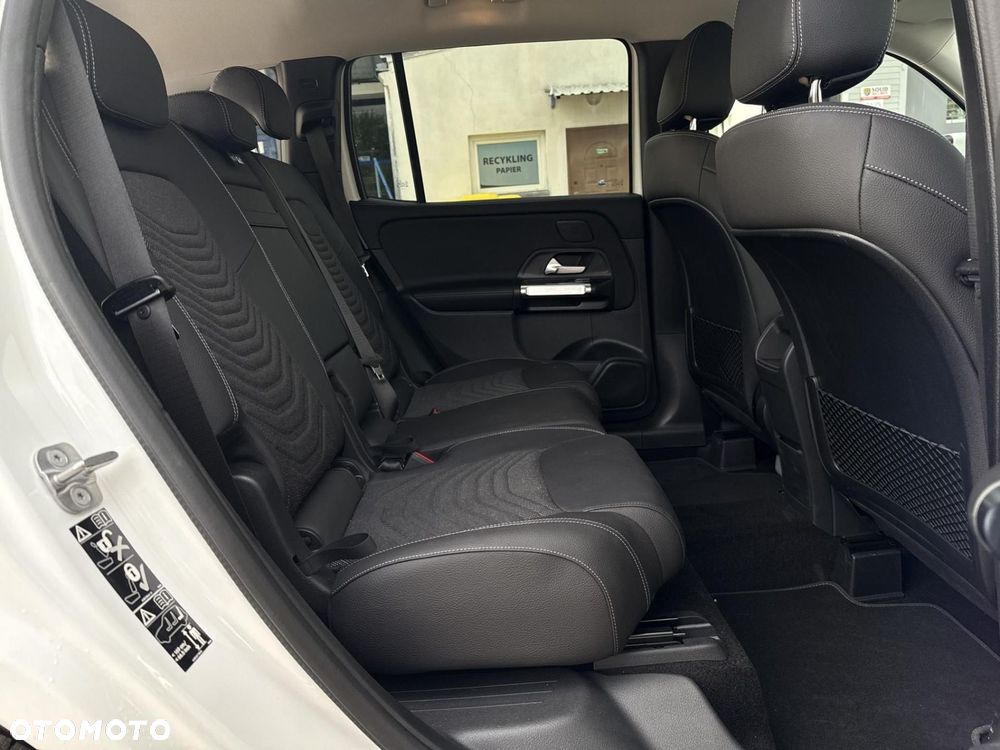 Mercedes-Benz GLB - 20