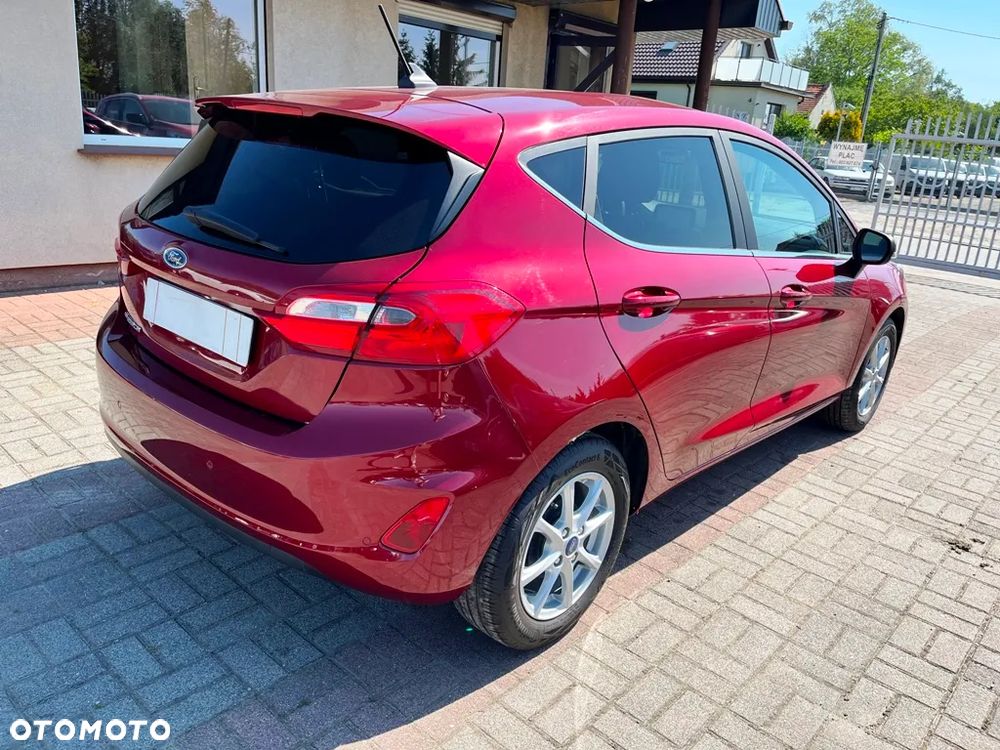 Ford Fiesta 1.0 EcoBoost S&S TITANIUM X - 4
