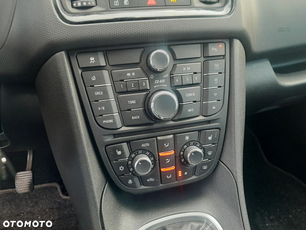 Opel Meriva 1.4 T Cosmo - 14