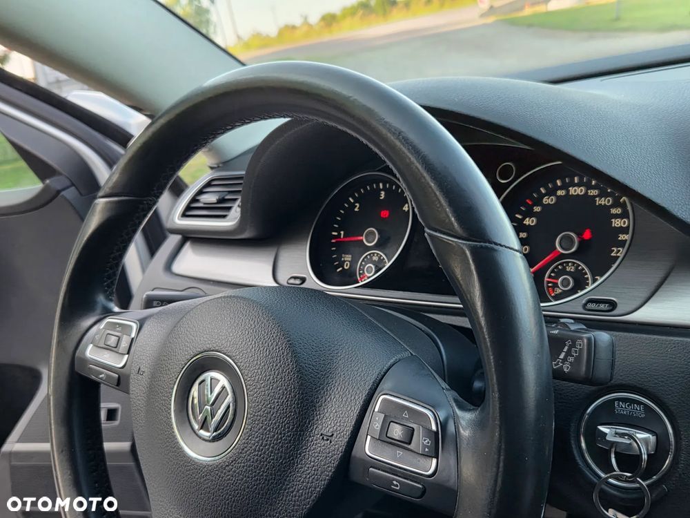 Volkswagen Passat Variant 2.0 TDI BlueMotion Technology Comfortline - 29