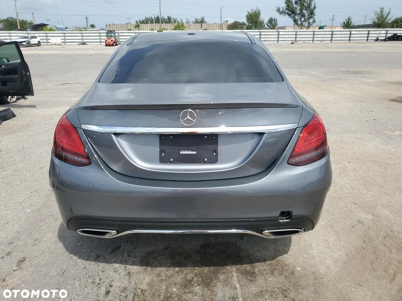 Mercedes-Benz Klasa C 300 9G-TRONIC AMG Line - 5