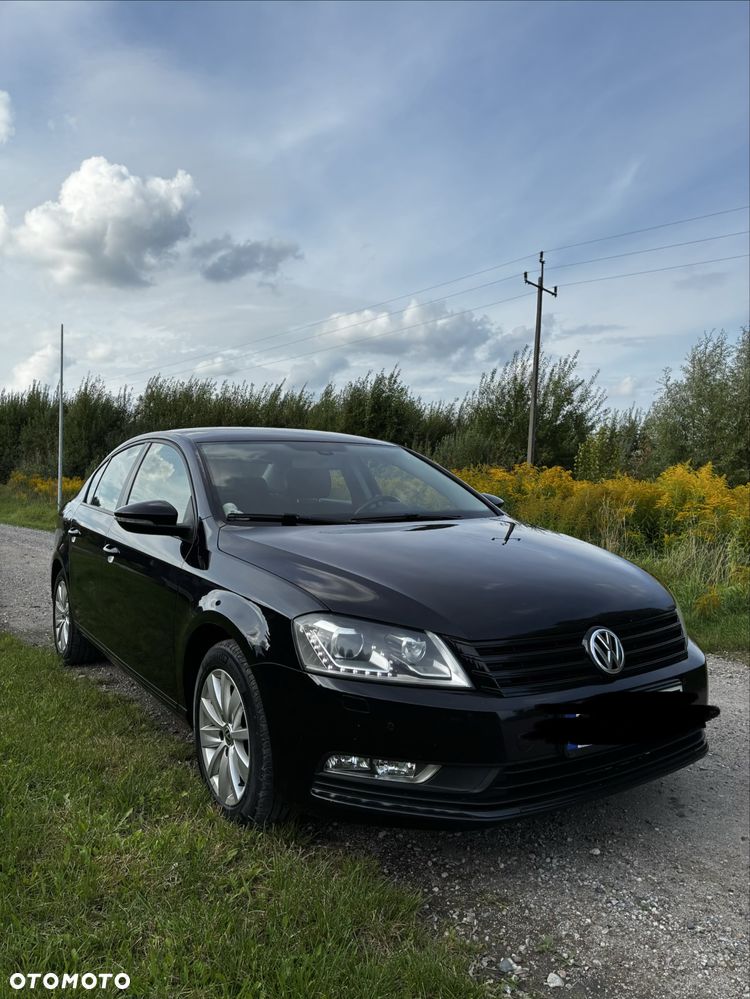 Volkswagen Passat - 2
