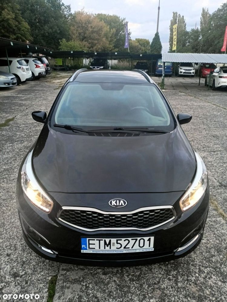 Kia Ceed - 4