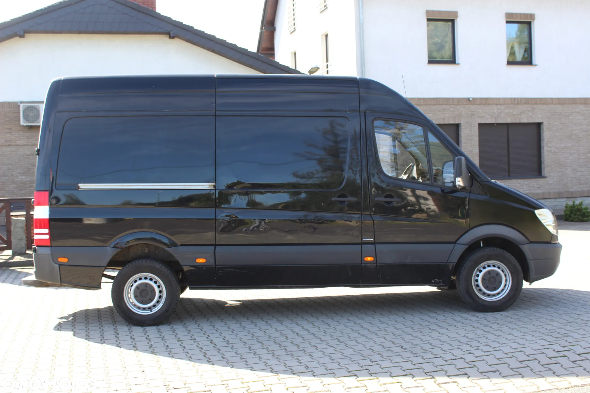 Mercedes-Benz Sprinter - 4