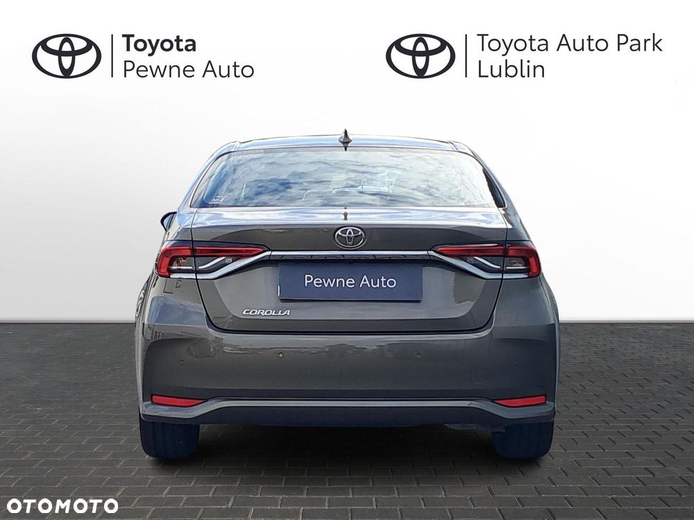 Toyota Corolla - 4