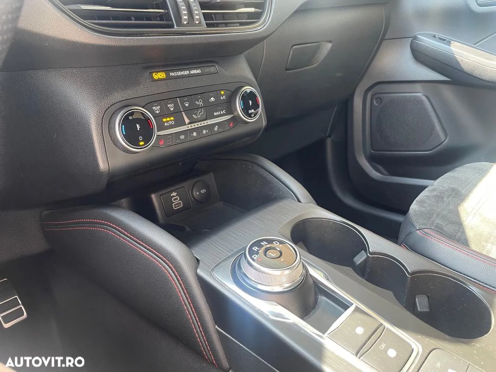 Ford Kuga - 13