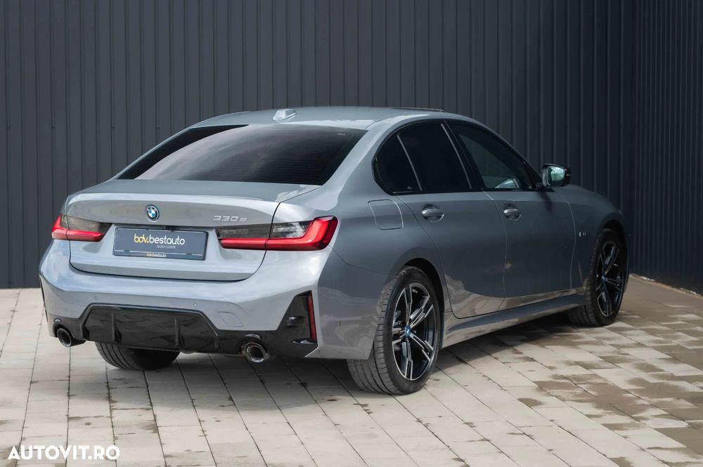 BMW Seria 3 330e Aut. M Sport - 24