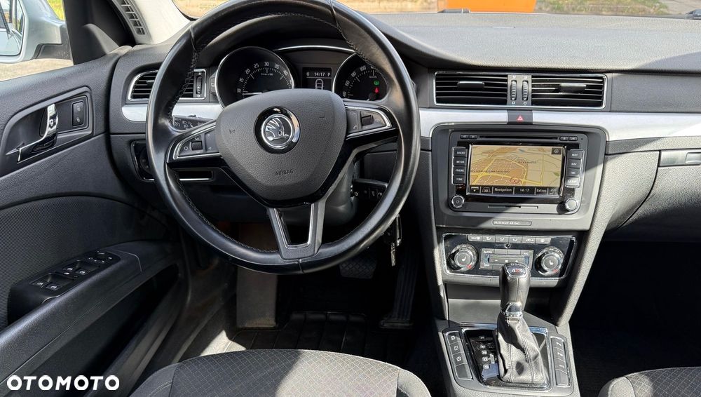 Skoda Superb 2.0 TDI 4x4 Business DSG - 21