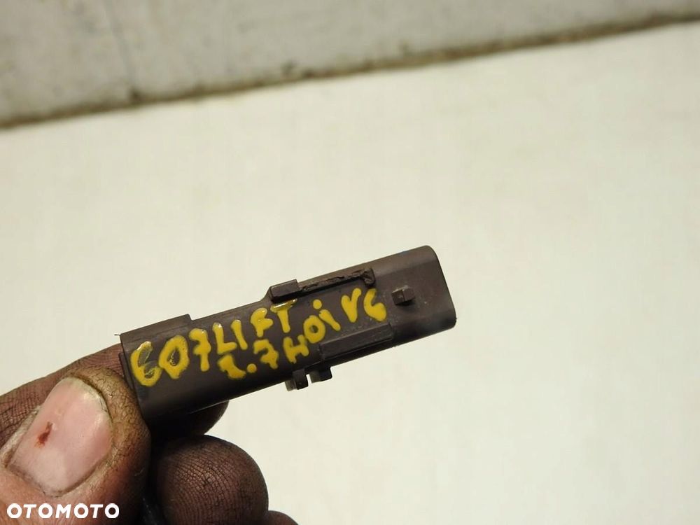 CZUJNIK TEMPERATURY SPALIN PEUGEOT 607 2.7 V6 HDI 9638231780 - 2