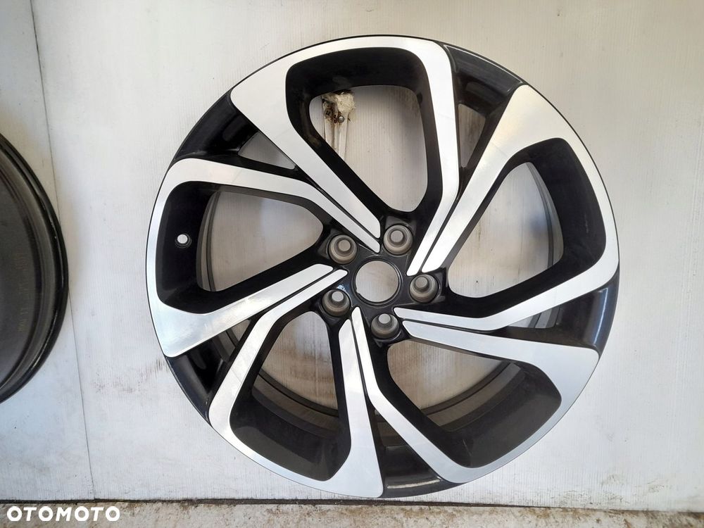 Felgi aluminiowe Renault OE 403008263R 6.5" x 20" 5x114,3 ET33 - 4