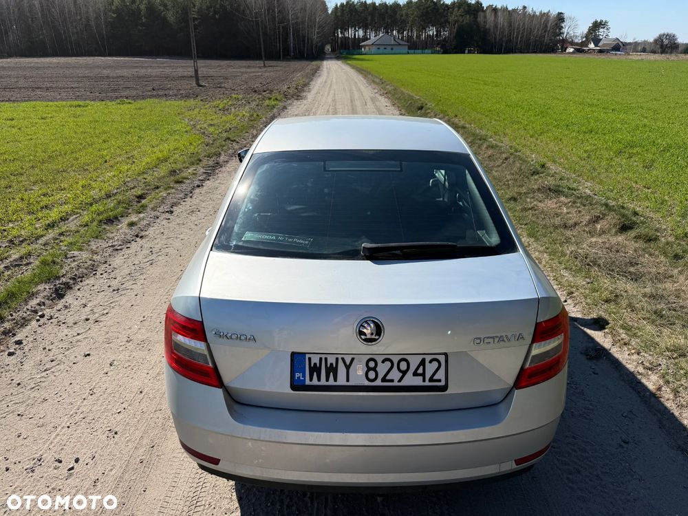 Skoda Octavia 1.6 TDI Ambition - 11