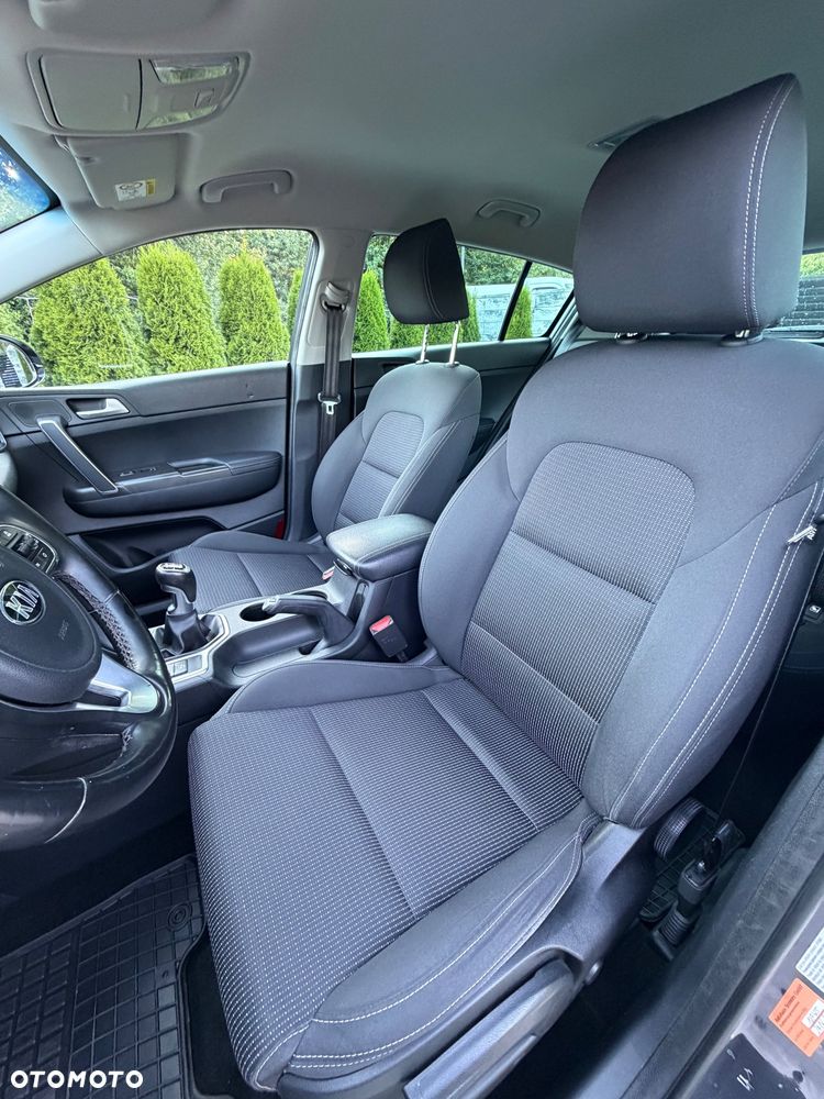 Kia Sportage 1.6 GDI 2WD DREAM-TEAM EDITION - 9