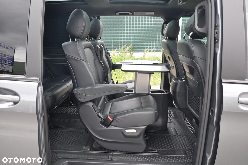 Mercedes-Benz Klasa V 300 d 4-Matic Exclusive 9G-Tronic (d³ugi) - 22