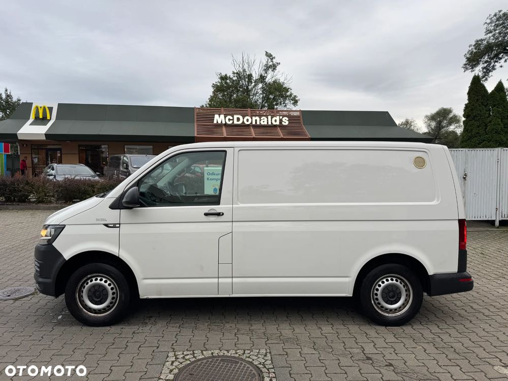 Volkswagen Transporter - 2