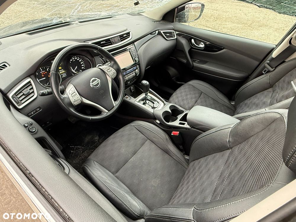 Nissan Qashqai 1.6 dCi Xtronic TEKNA - 11