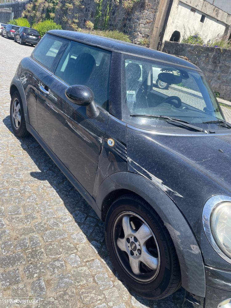 MINI 3 Portas Cooper D - 3