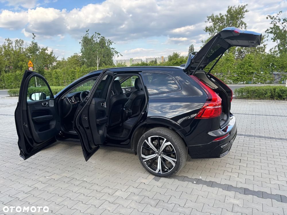 Volvo XC 60 B5 B AWD Ultimate Black Edition - 14