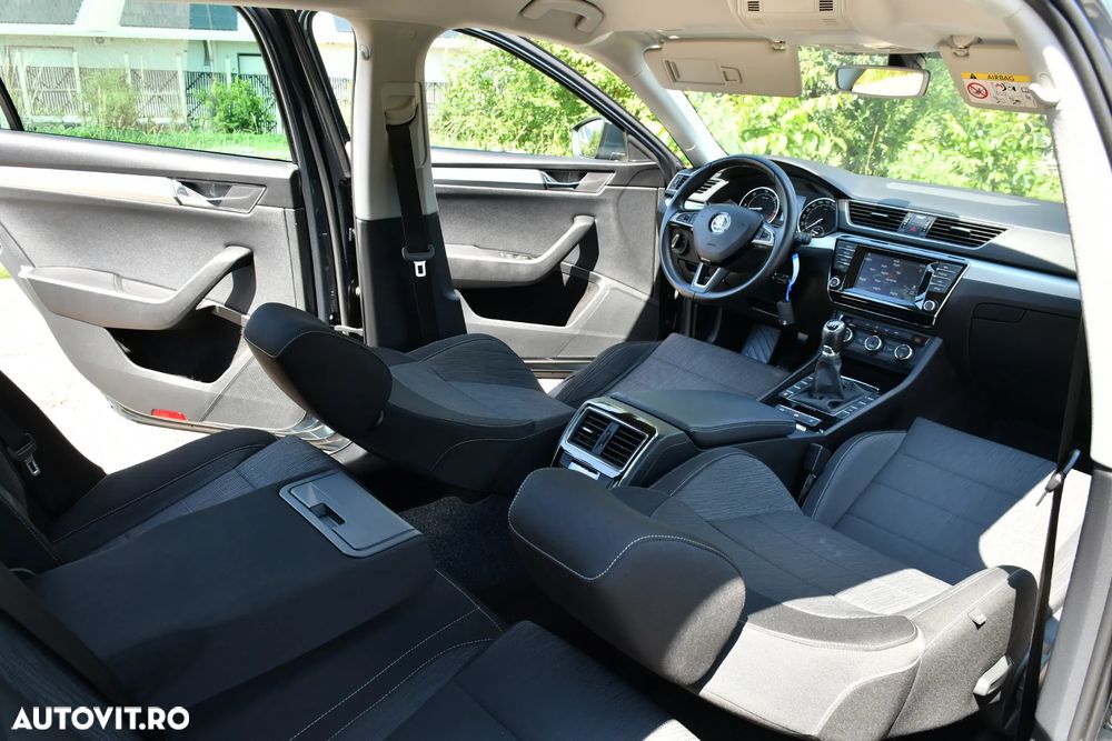 Skoda Superb 1.6 TDI Ambition - 29