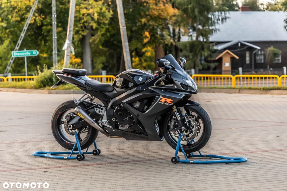 Suzuki GSX-R - 4