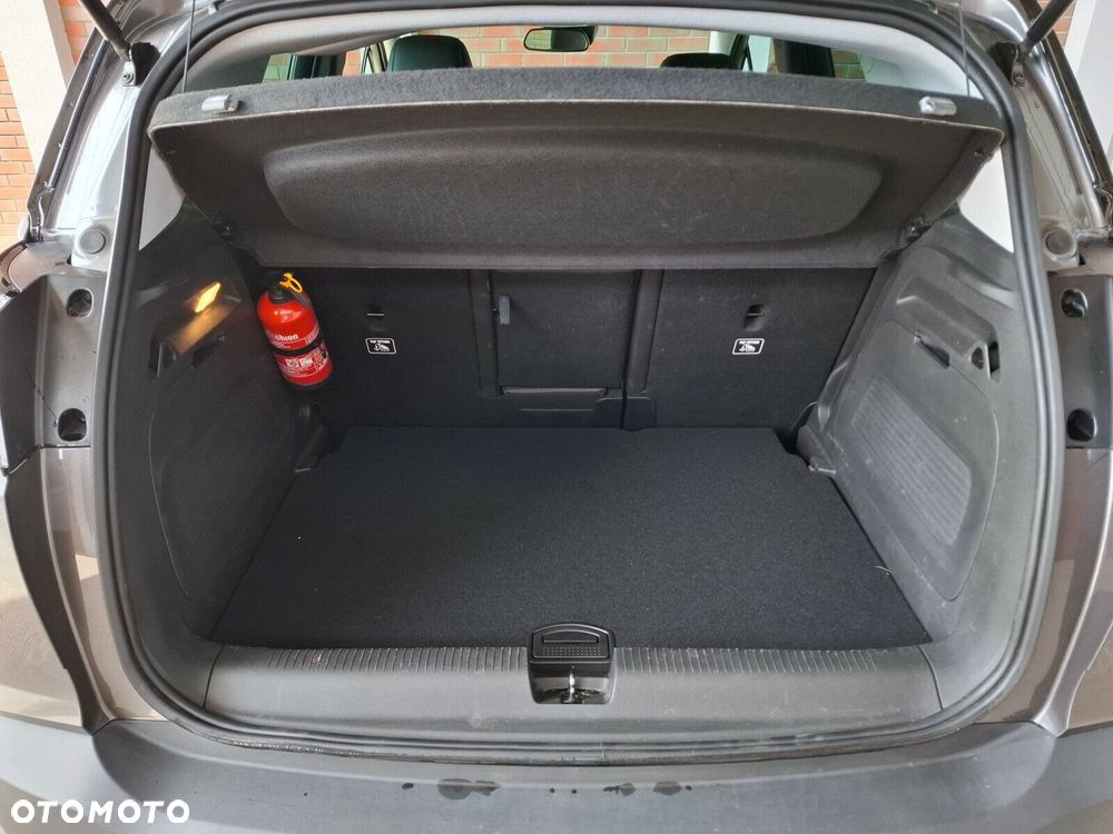Opel Crossland X - 11