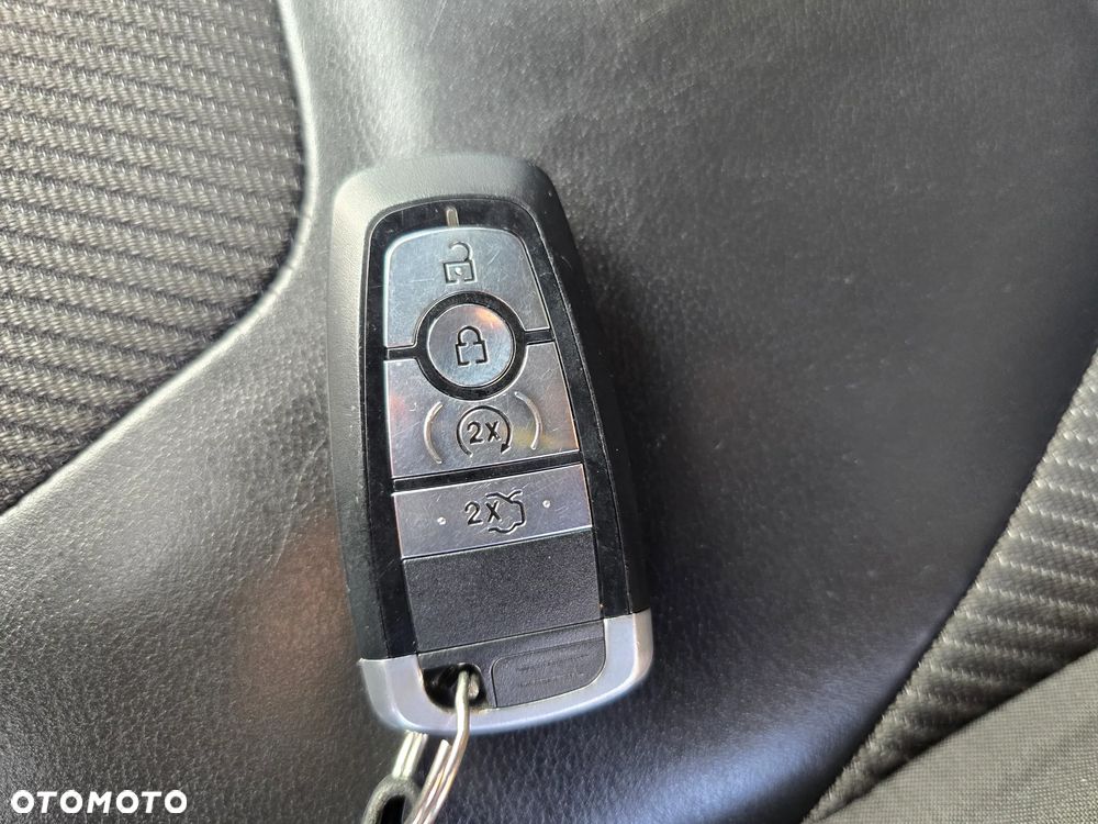 Ford Mondeo 2.0 TDCi ST-Line PowerShift - 17